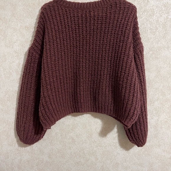 Gentle Fawn cropped bubble sleeve sweater. - Picture 3 of 3